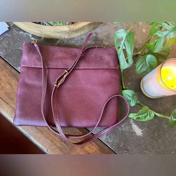 The Sak collective burgundy leather crossbody. - Picture 2 of 16